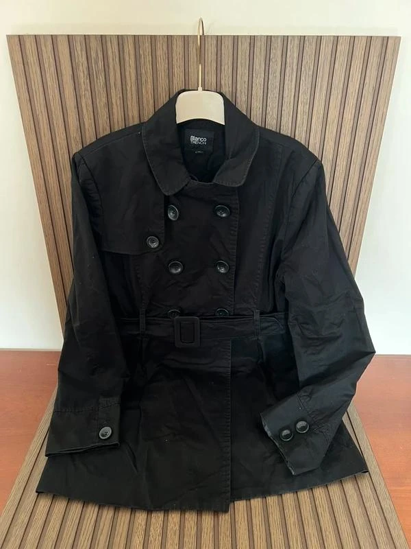 Gabardina Curta Preta